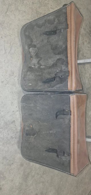 Alforjas de cuero para bicicleta clásica