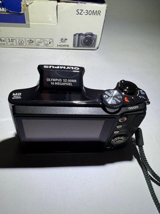 Olympus SZ-30MR Fotocamera Digitale 16 MP