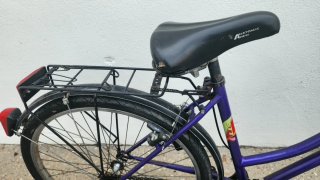Bicicleta Morada Suntrack con Cesta