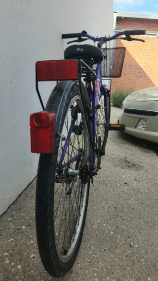 Bicicleta Morada Suntrack con Cesta