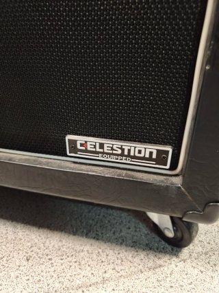 Pantalla Harley Benton G412A 4x12 Celestion V30