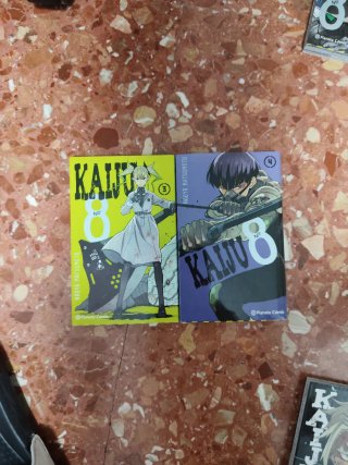Kaiju 8 no 01