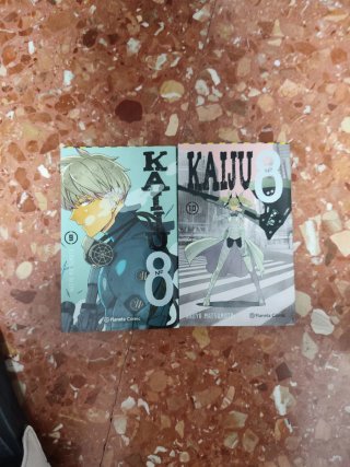 Kaiju 8 no 01