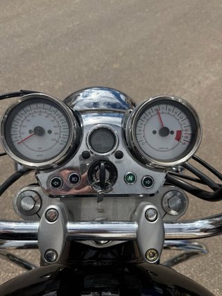 Hyosung Aquila GV125 Cruiser Negra