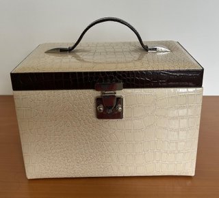 Joyero Maletín Beige y Marrón Cocodrilo