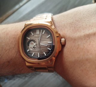 Reloj seiko Mod Nautilus Mecánico Rose Gold 42mm