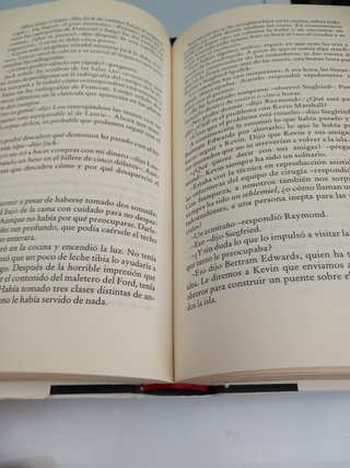 Lote 3 libros ROBIN COOK. Cromosoma, Epidemia, ...