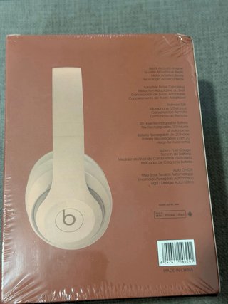 Beats Studio Pro Edición Kim Kardashian