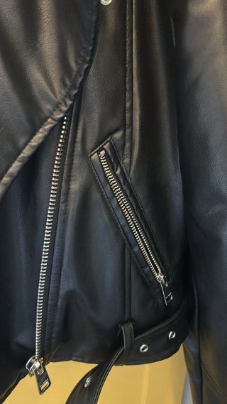 Chaqueta de Cuero Negra