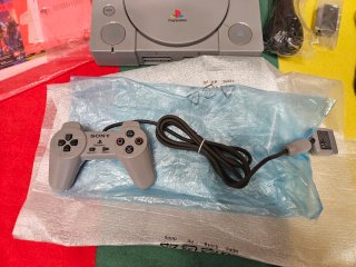 Sony PlayStation SCPH-5502 Grigia con Scatola