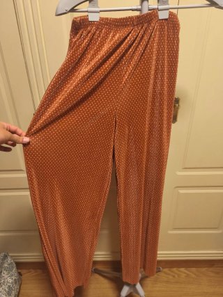 Pantalón Zara estampado lunares