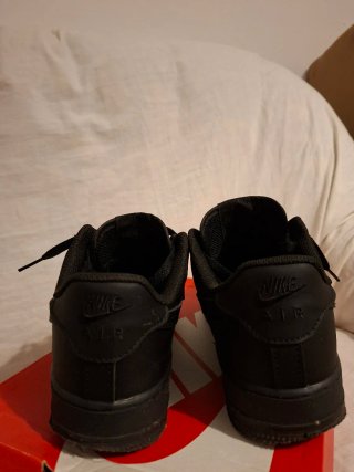 Nike air force 1 color negro