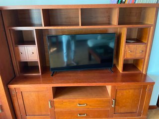 Vitrina de salón madera y cristal
