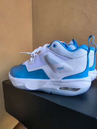 Jordan Stay Loyal 3 Azzurre Taglia 38.5
