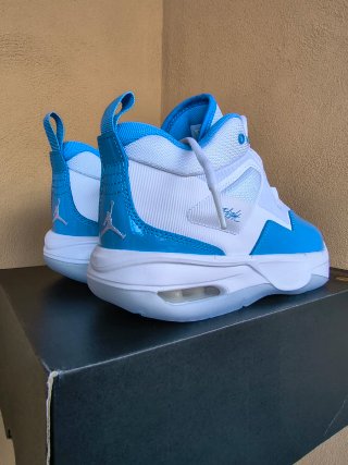 Jordan Stay Loyal 3 Azzurre Taglia 38.5