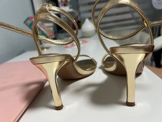 Sandalias Stradivarius Tacon Fino Oro Talla 36