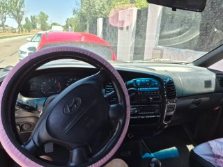 Hyundai H-1 2003