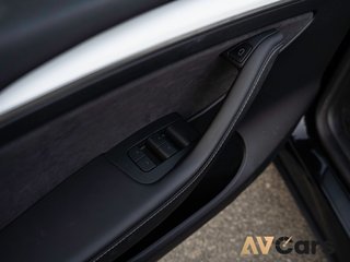 Tesla Model Y RWD 2023 Nacional Unico Prop.