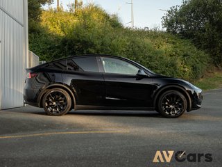 Tesla Model Y RWD 2023 Nacional Unico Prop.