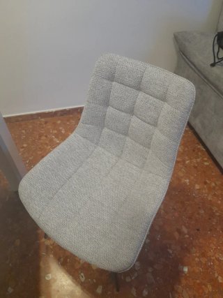 Mesa y 4 Sillas Comedor