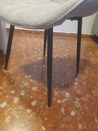 Mesa y 4 Sillas Comedor