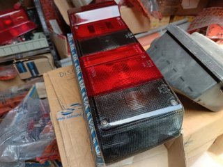 Piloto trasero Lancia Y10