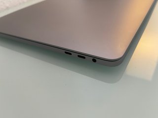 MacBook Pro 15" i9 / 32GB RAM / SSD 1TB 8 núcleos