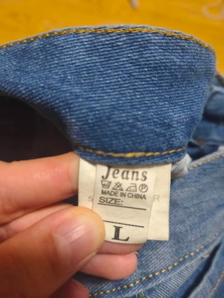 Vaqueros rotos azules