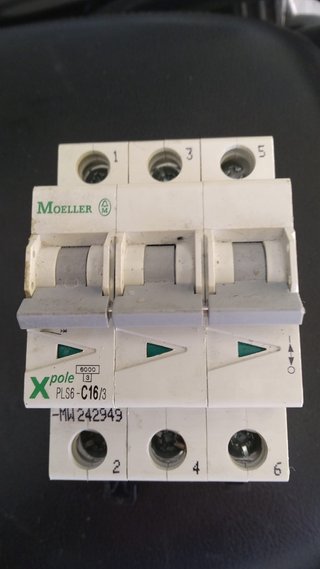 Interruptor Diferencial Moeller Xpole C16/3