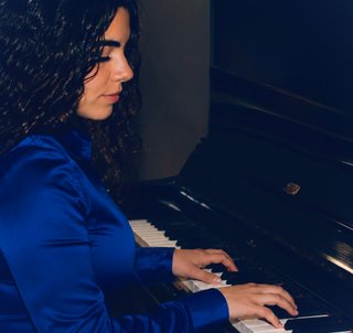 CLASE PROFESIONAL DE PIANO PARA TODAS LAS EDADES