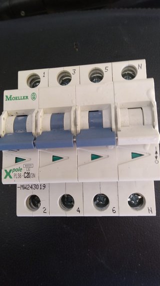 Interruptor Diferencial Moeller Xpole PLS6