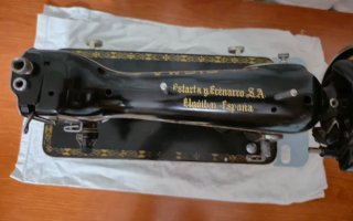 Máquina de coser Sigma antigua