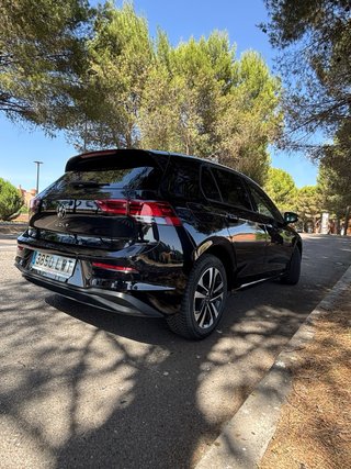 Volkswagen Golf 2021