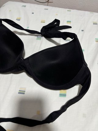 Bikini negro con tiras
