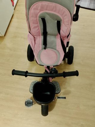 Triciclo infantil rosa y negro