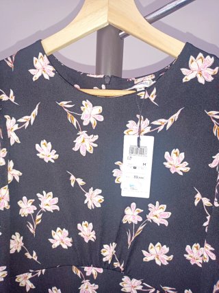 Vestido largo floral negro y rosa
