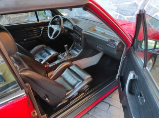 BMW E30  1989