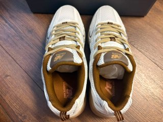 Zapatillas New Balance 530 Running Marrones y Blan