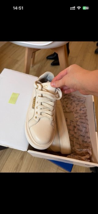 Zapatillas Liu Jo Piel Beige y Oro Muy bien
