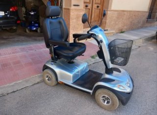 Moto Scooter 4 Ruedas Plata