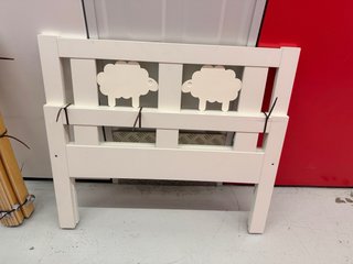 Cama infantil blanca con barrera + colchon