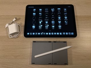 Pack iPad 10ª Gen: Teclado y Lápiz