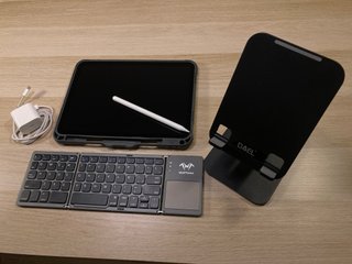 Pack iPad 10ª Gen: Teclado y Lápiz