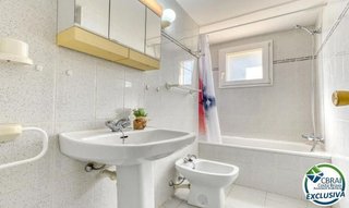 Piso en venta en Port Esportiu - Puig Rom - Canyelles en Roses