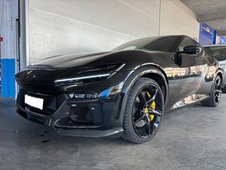 Ferrari Purosangue 2025