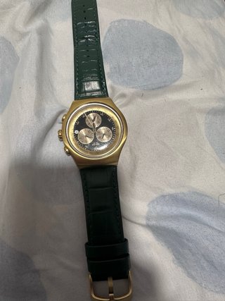 Swatch Cronógrafo Dorado Correa Verde