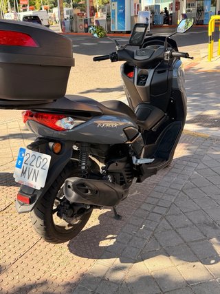 Yamaha NMAX 2024 Gris