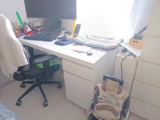 Escritorio blanco y negro