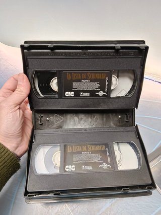 VHS  La lista de Schindler + CD banda sonora de la película