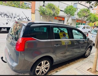 Peugeot 5008 2015